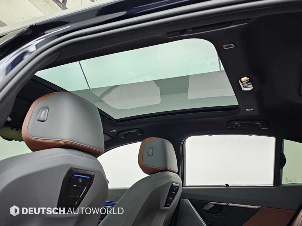 BMW 5-Series — photo 18