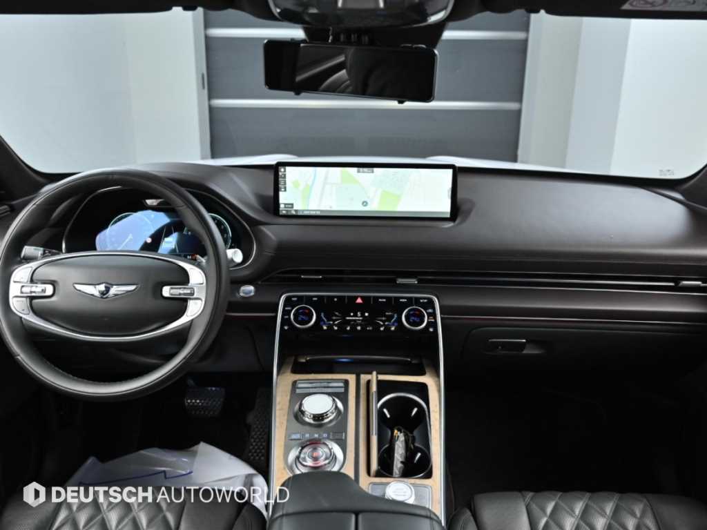 Genesis GV80 — photo 07
