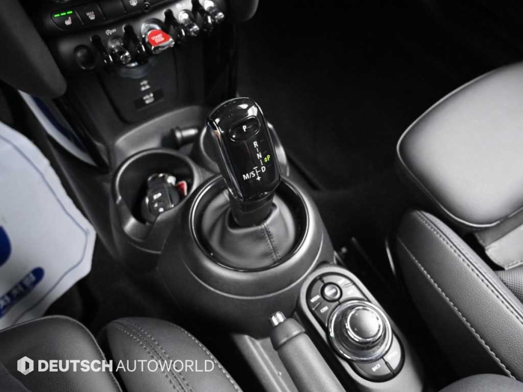 Mini Cooper — photo 09