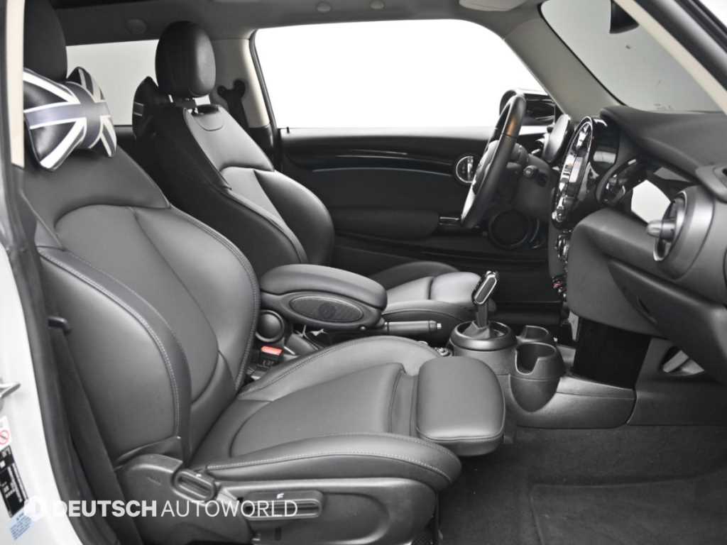 Mini Cooper — photo 10