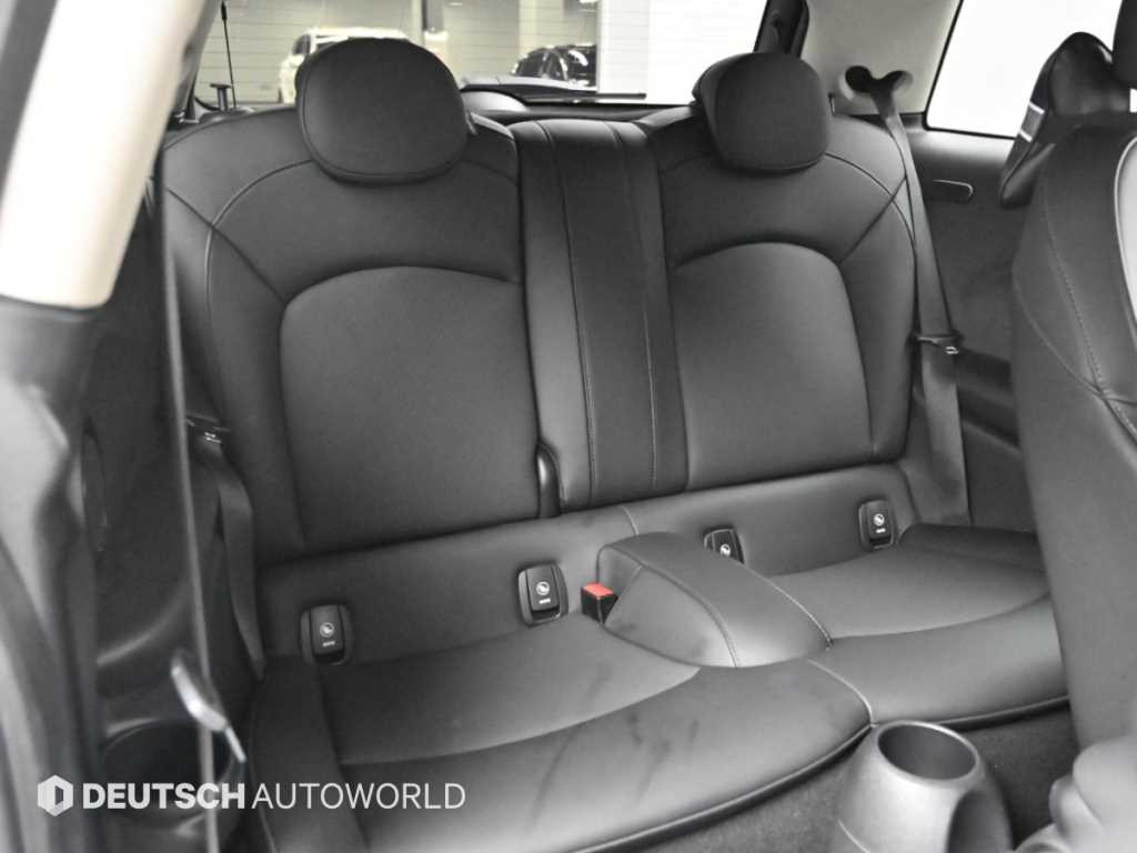 Mini Cooper — photo 12