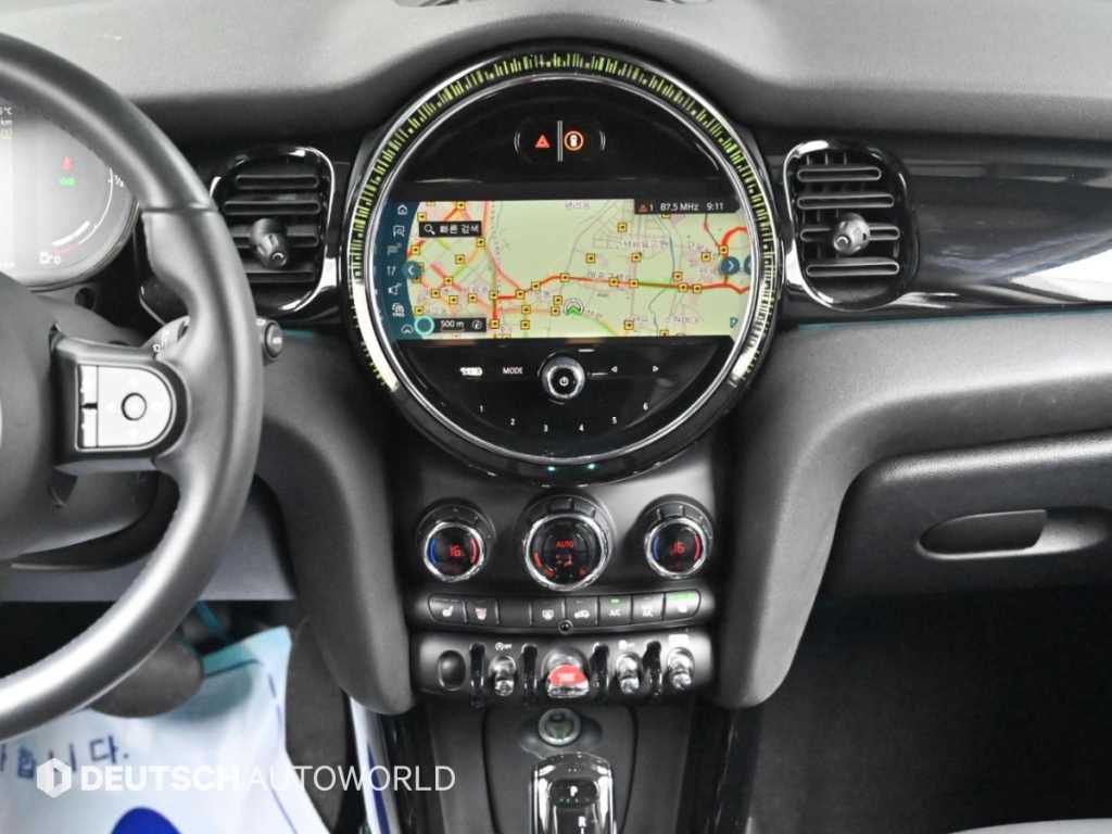 Mini Cooper — photo 14