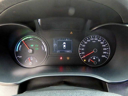 Kia K5 — photo 09