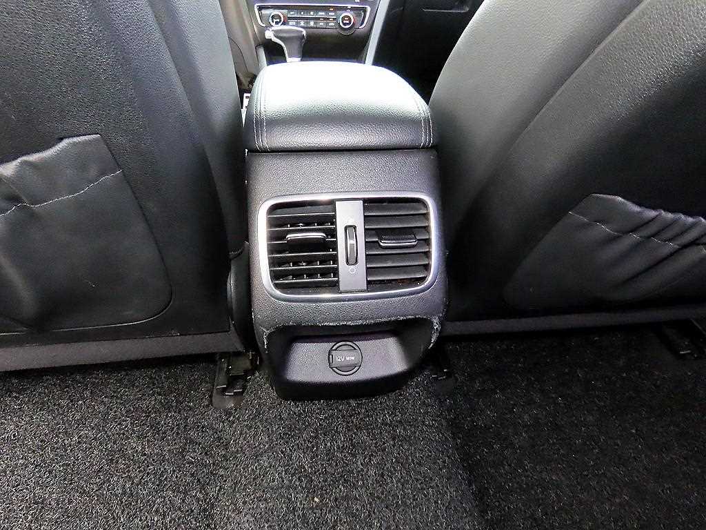 Kia K5 — photo 18