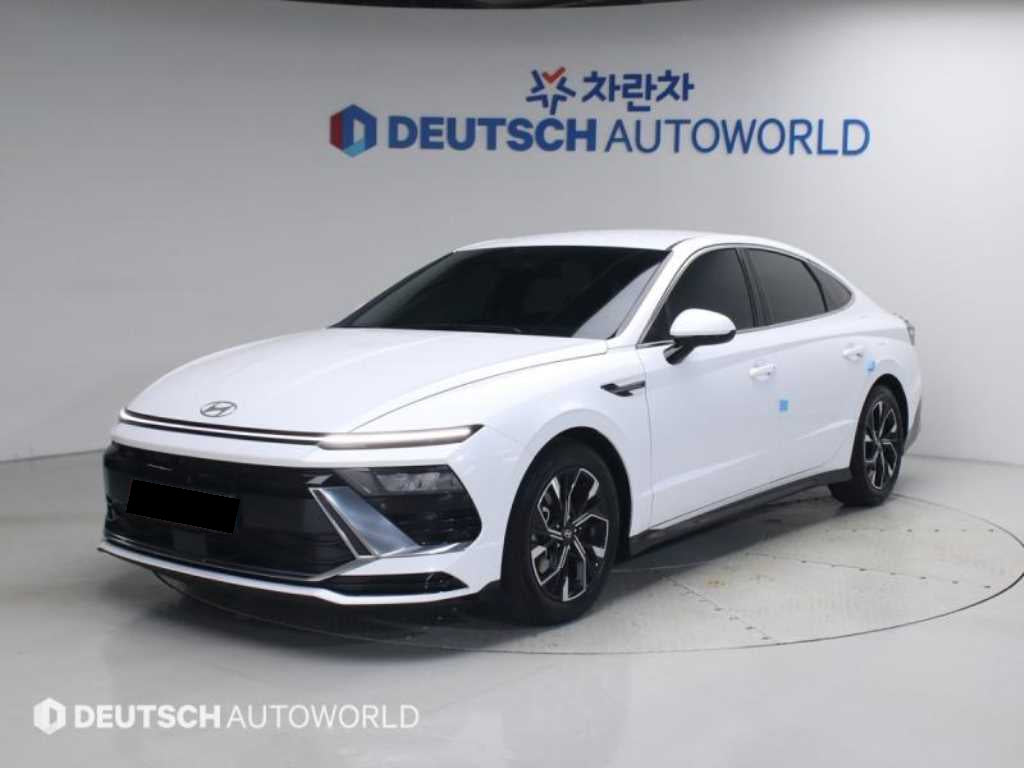 Hyundai Sonata — photo 01