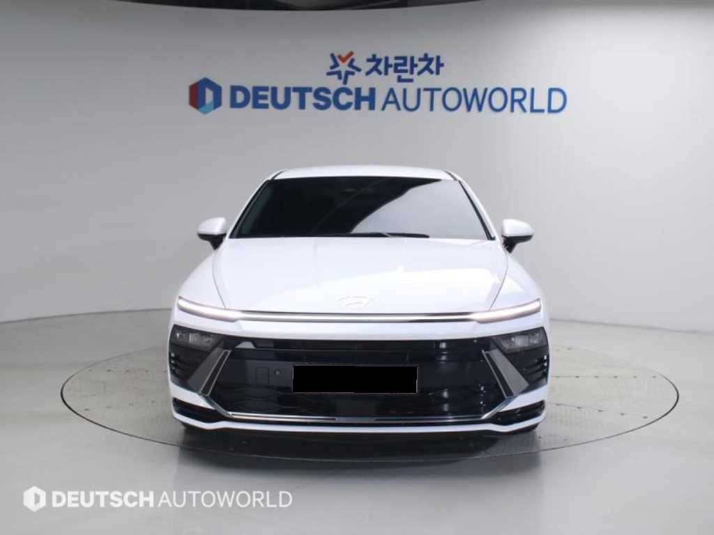 Hyundai Sonata — photo 03