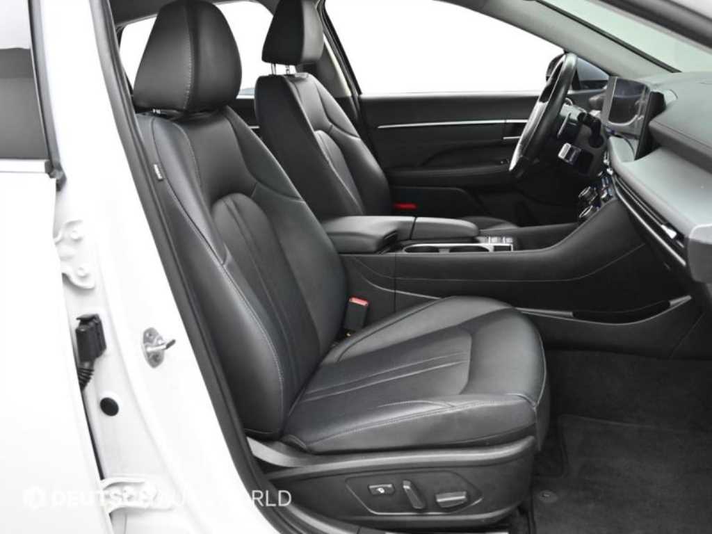Hyundai Sonata — photo 10