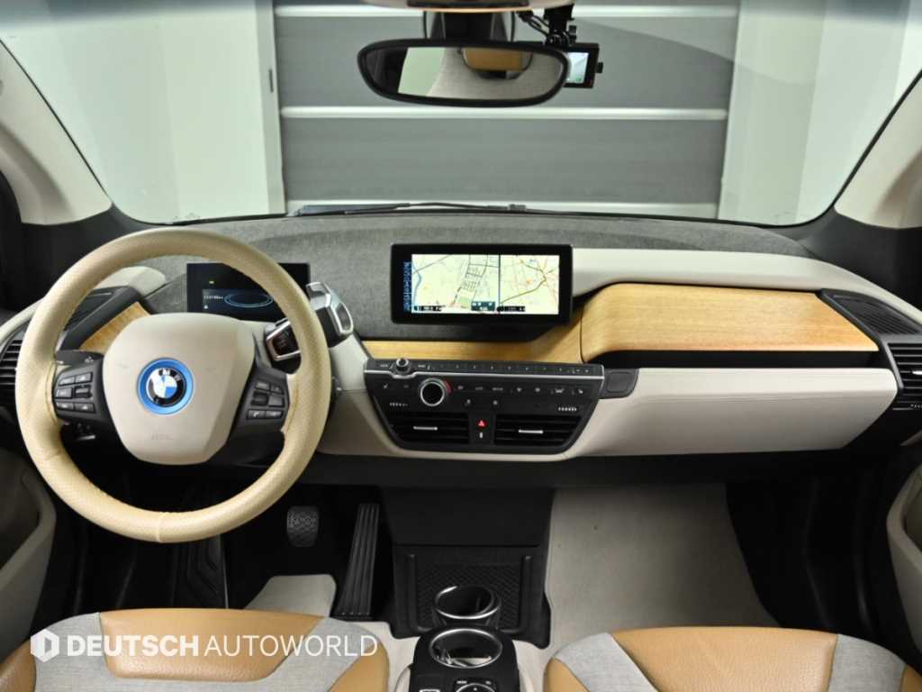 BMW i3 — photo 07