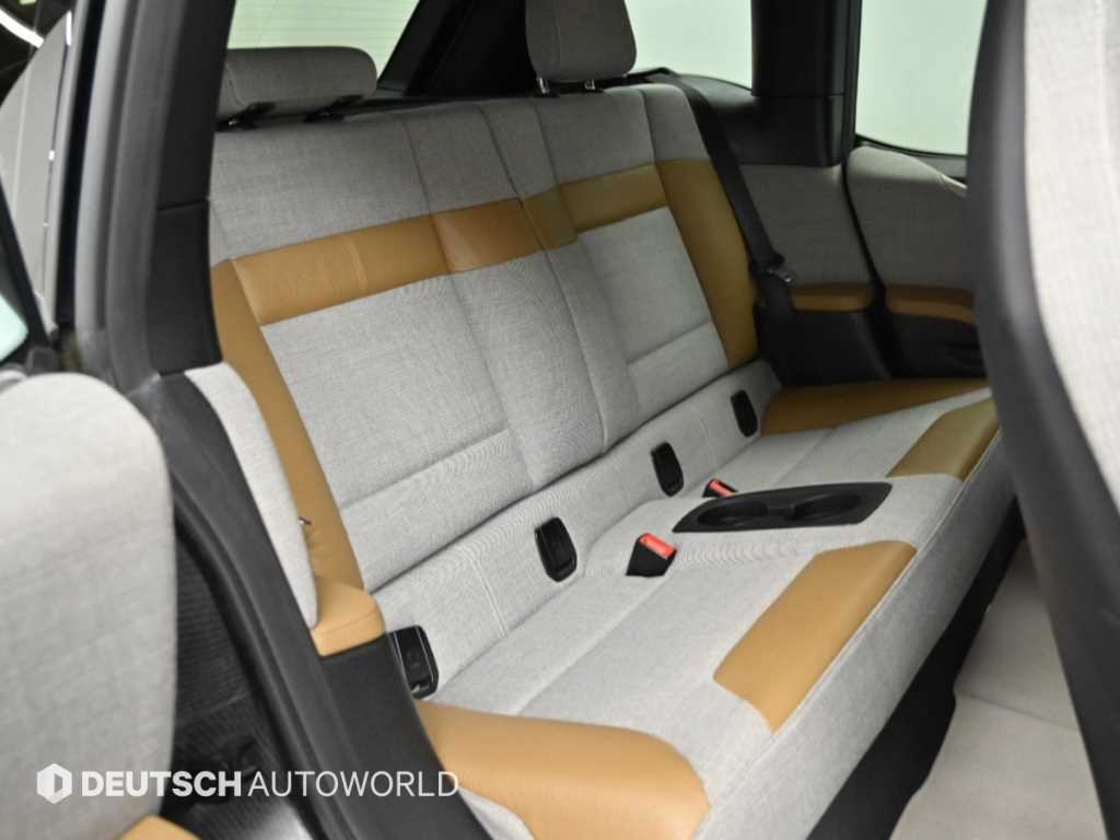 BMW i3 — photo 12