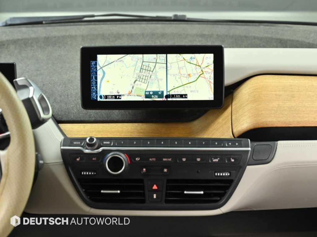 BMW i3 — photo 14