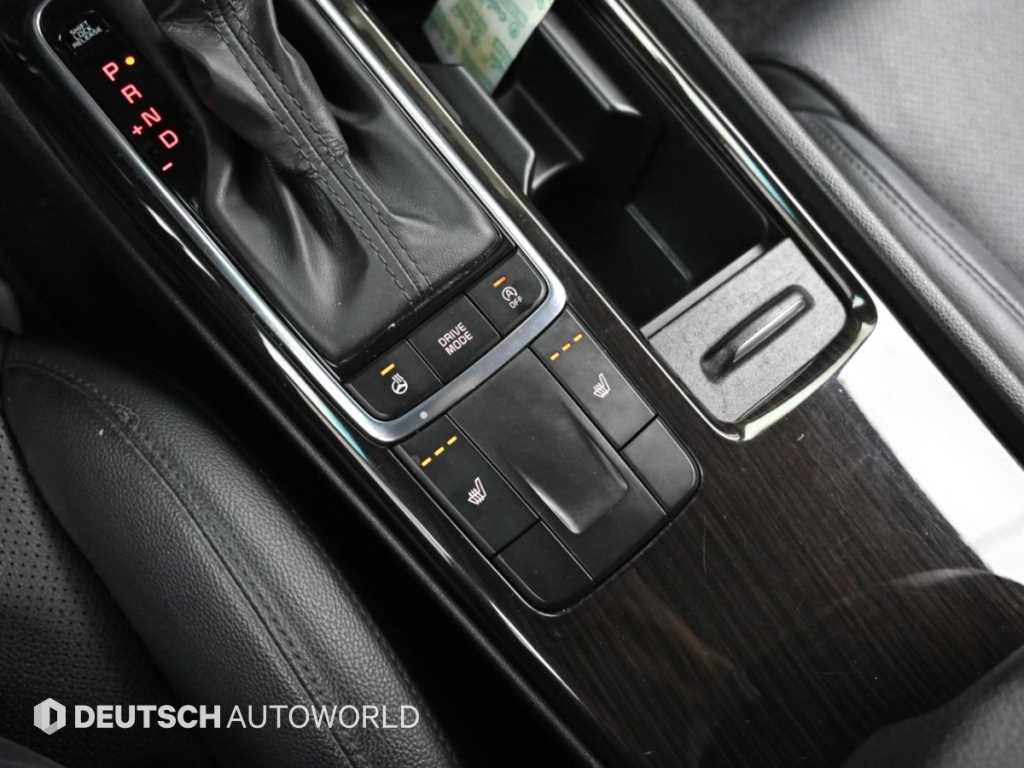 Kia K5 — photo 17