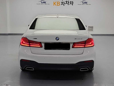 BMW 5-Series — photo 03