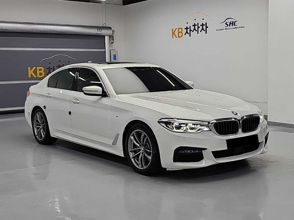 BMW 5-Series — photo 04
