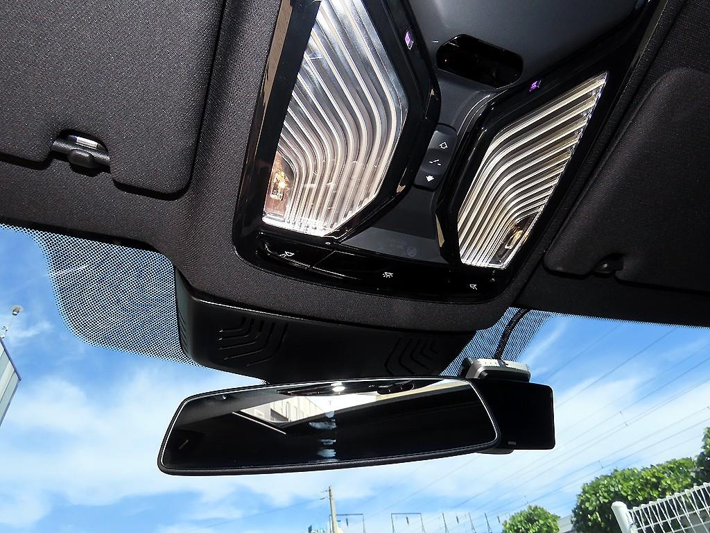 BMW 5-Series — photo 14