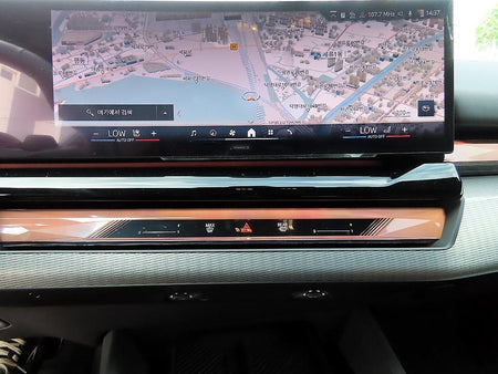 BMW 5-Series — photo 14