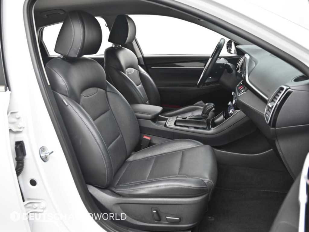 Hyundai Grandeur — photo 11