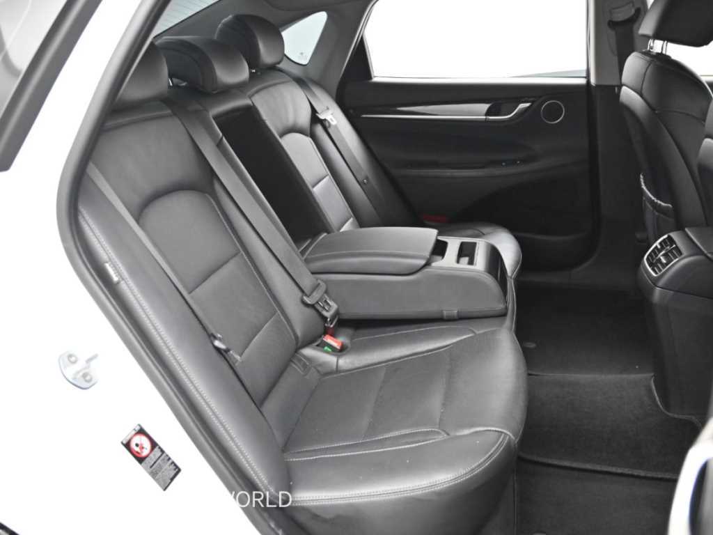 Hyundai Grandeur — photo 13