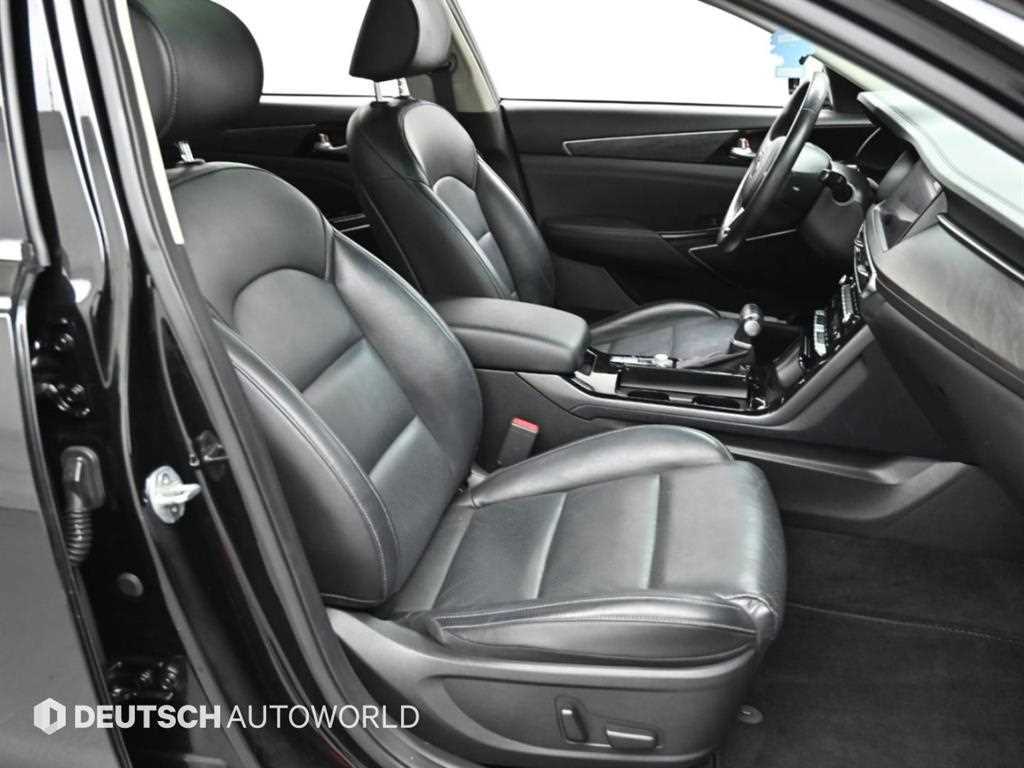Kia K7 — photo 11