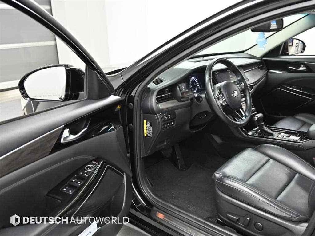 Kia K7 — photo 12