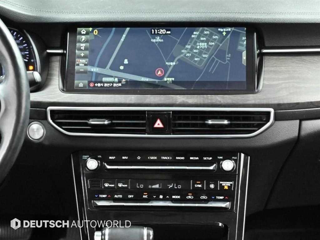 Kia K7 — photo 14