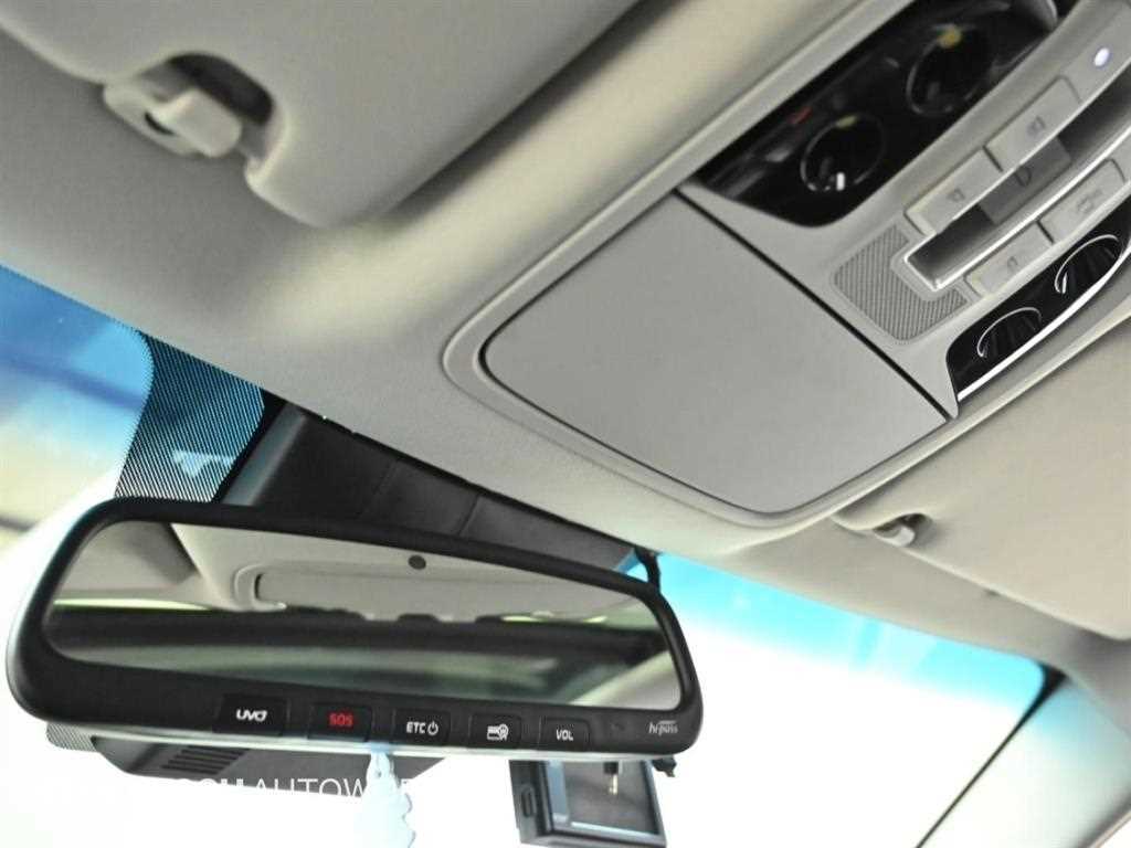 Kia K7 — photo 17