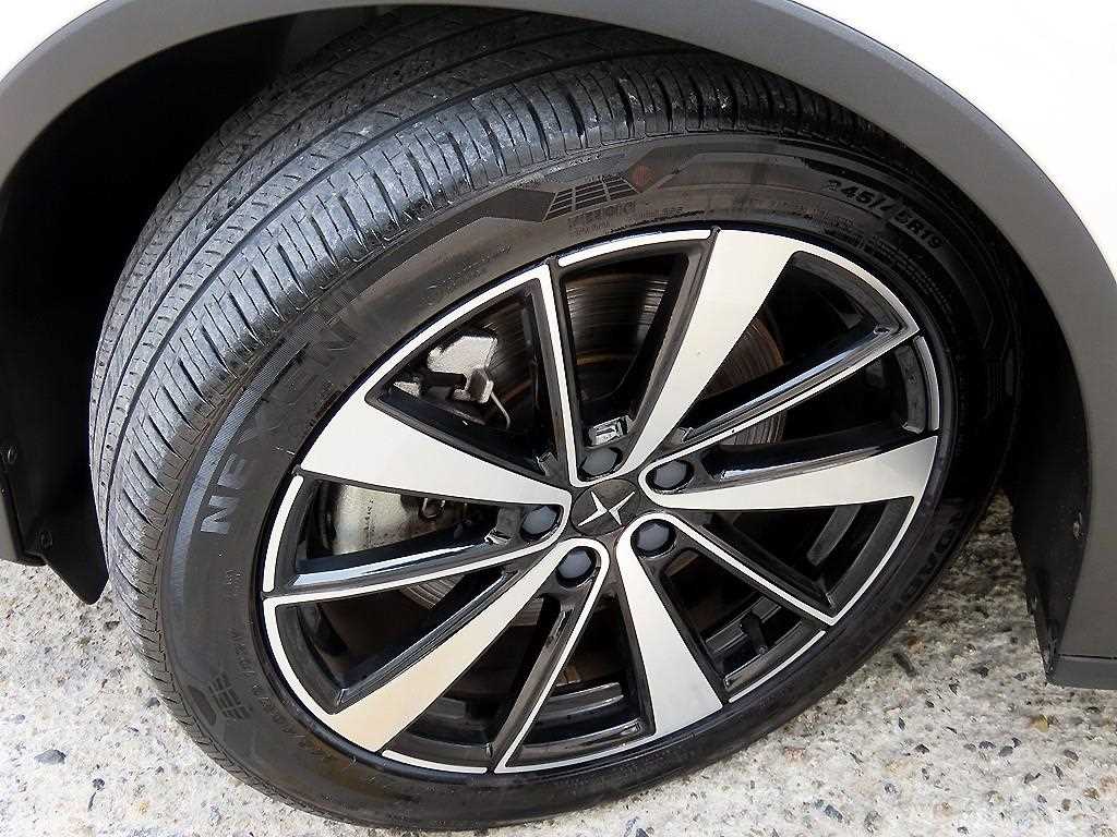 Polestar Polestar 2 — photo 20