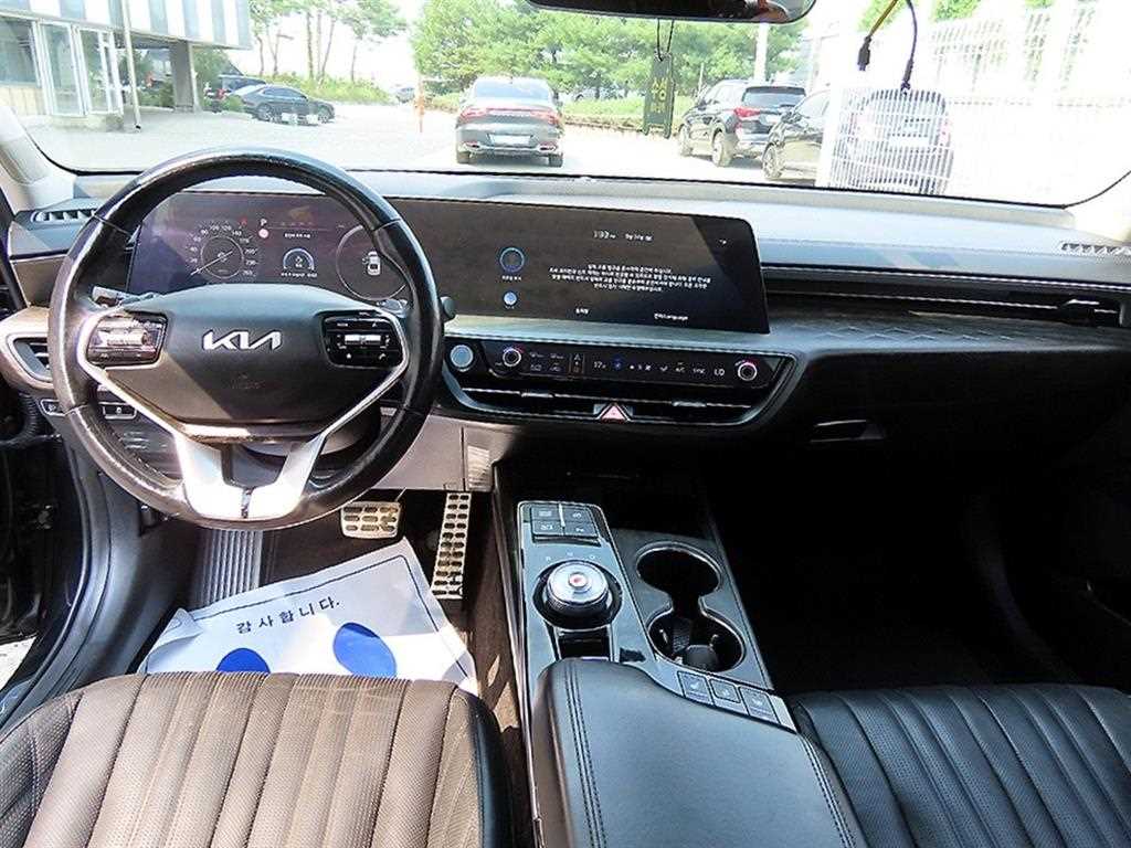 Kia K8 — photo 07