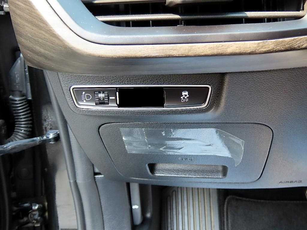 Kia K8 — photo 12