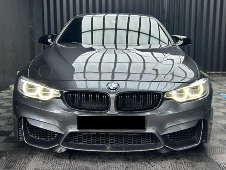 BMW M4 — photo 01