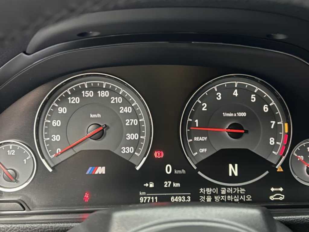 BMW M4 — photo 16