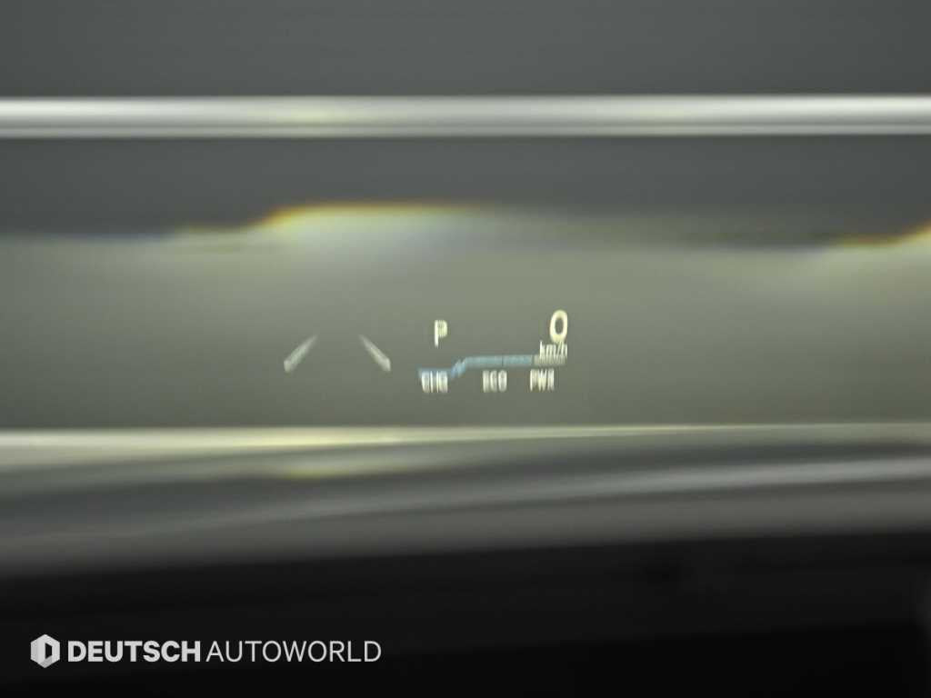 Lexus ES — photo 17