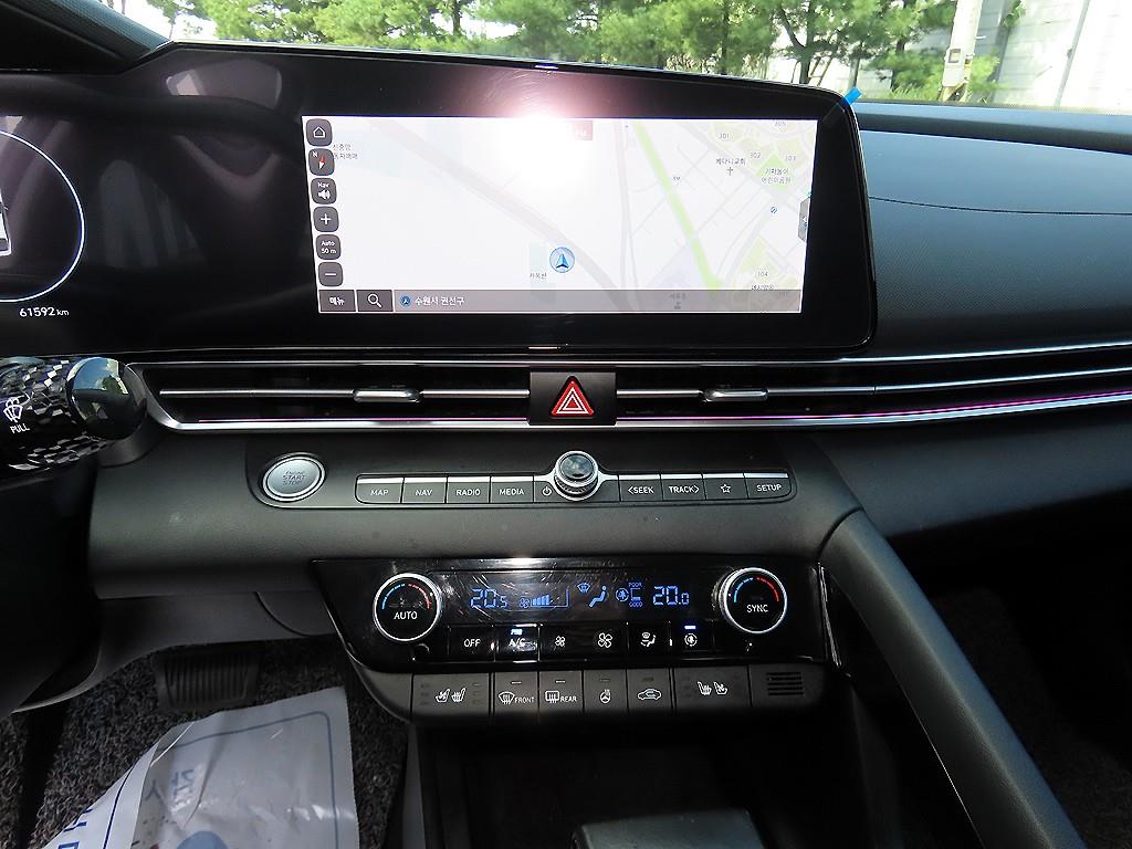Hyundai Avante — photo 13