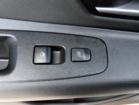 Hyundai Avante — photo 16