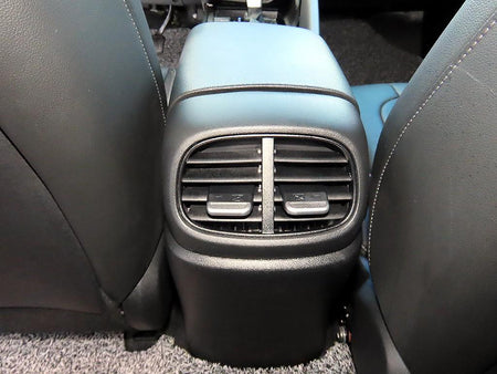 Hyundai Avante — photo 17