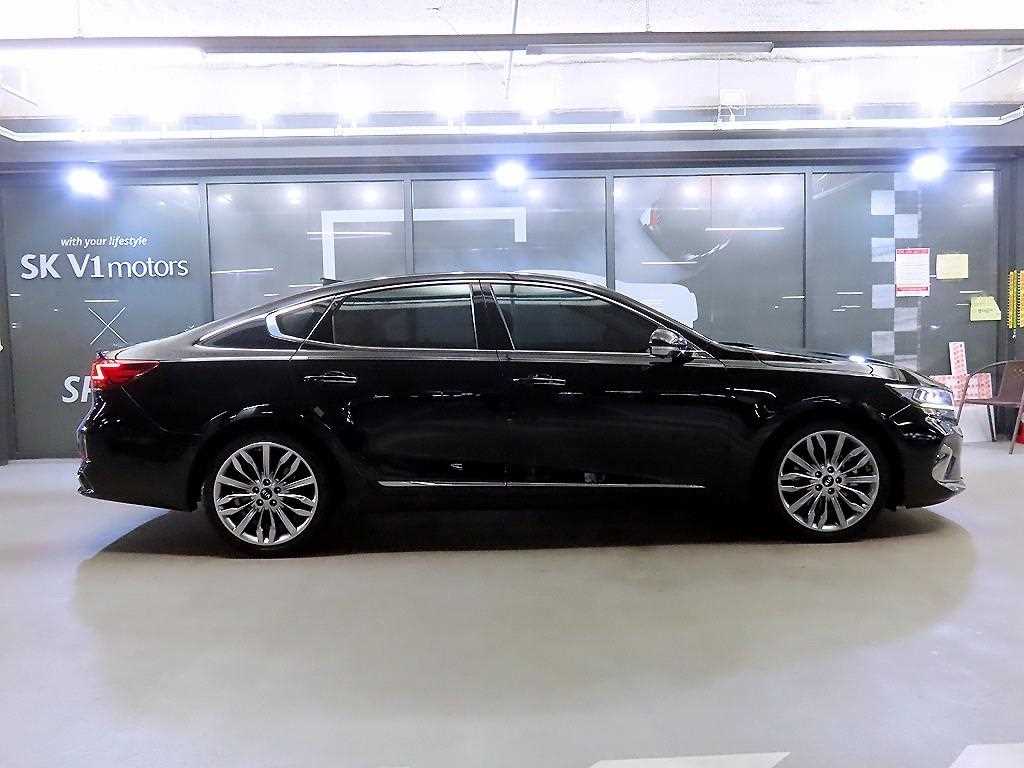 Kia K7 — photo 04