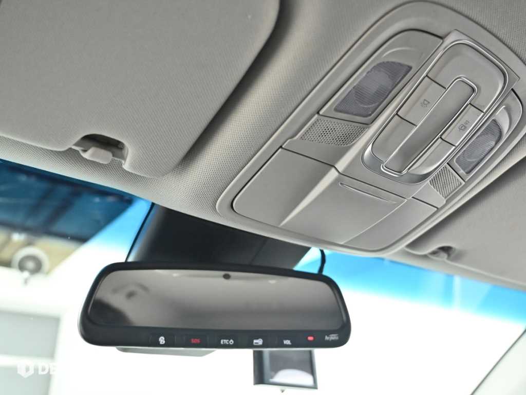 Hyundai Santafe — photo 18
