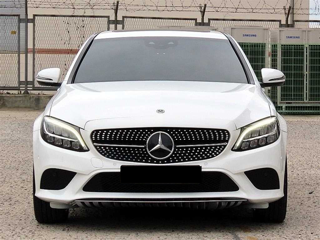 Mercedes-Benz C-Class — photo 02