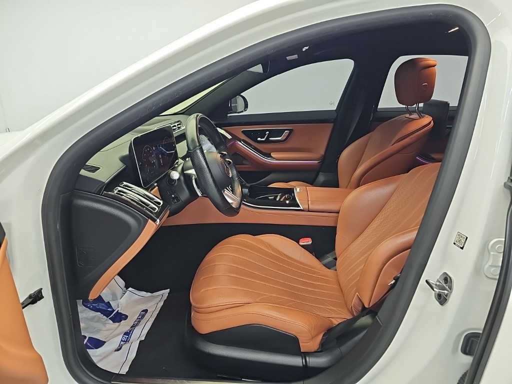 Mercedes-Benz S-Class — photo 11