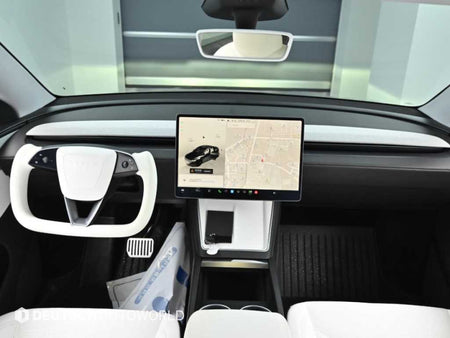 Tesla Model Y — photo 07