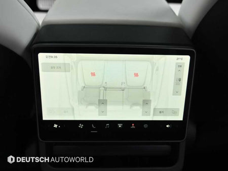 Tesla Model Y — photo 16