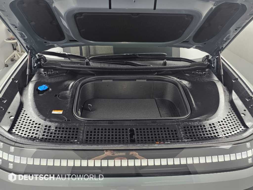 Hyundai Ioniq9 — photo 06