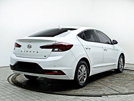 Hyundai Avante — photo 04
