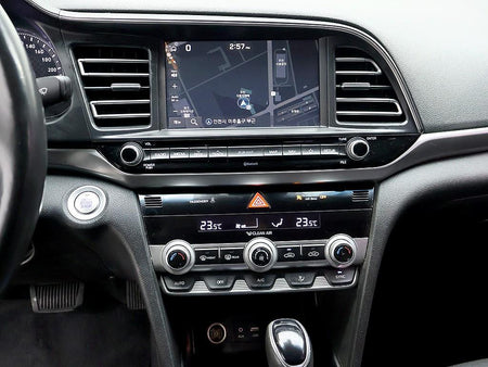 Hyundai Avante — photo 09