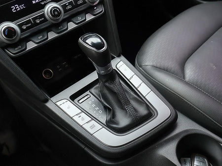 Hyundai Avante — photo 10