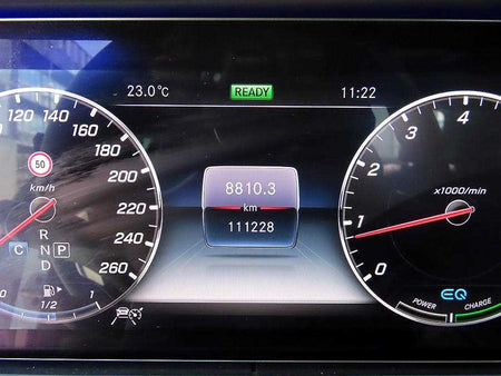 Mercedes-Benz E-Class — photo 09