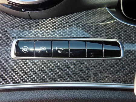 Mercedes-Benz E-Class — photo 12