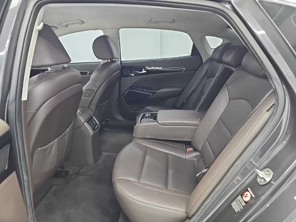 Kia K7 — photo 12