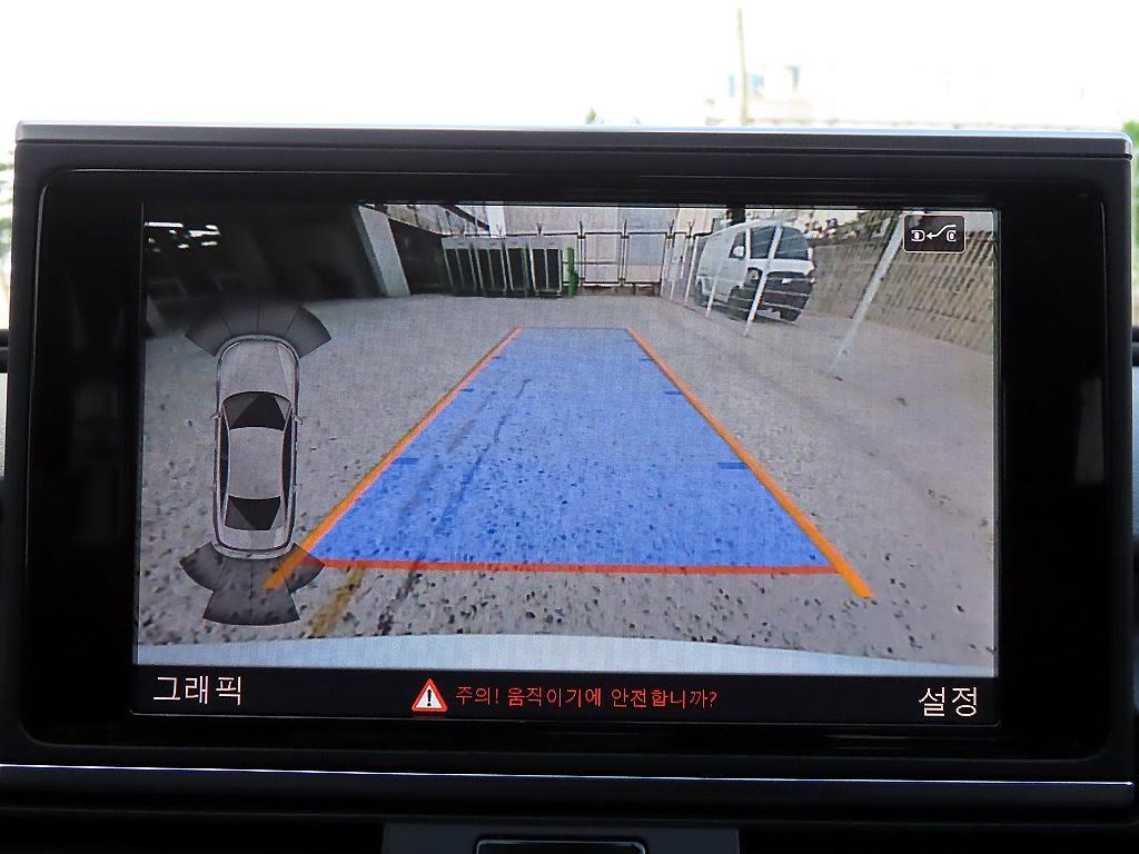 Audi A6 — photo 13