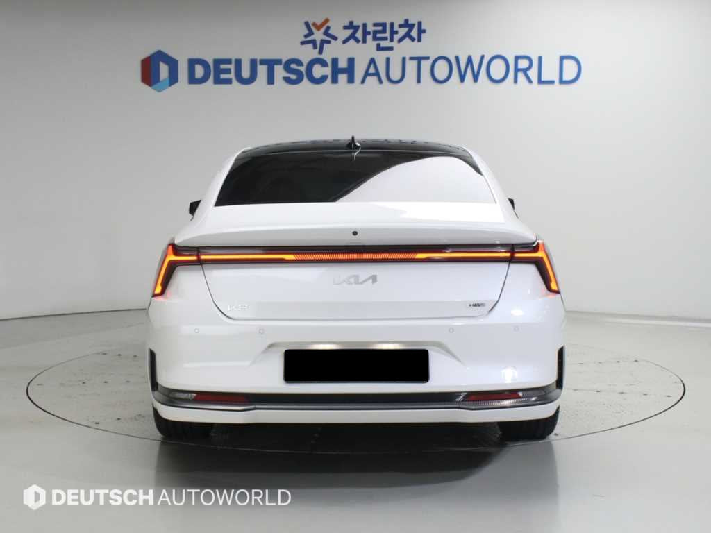 Kia K8 — photo 04