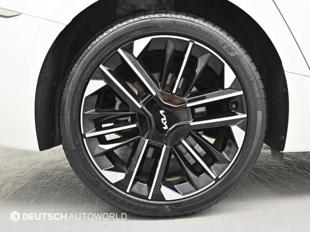 Kia K8 — photo 05